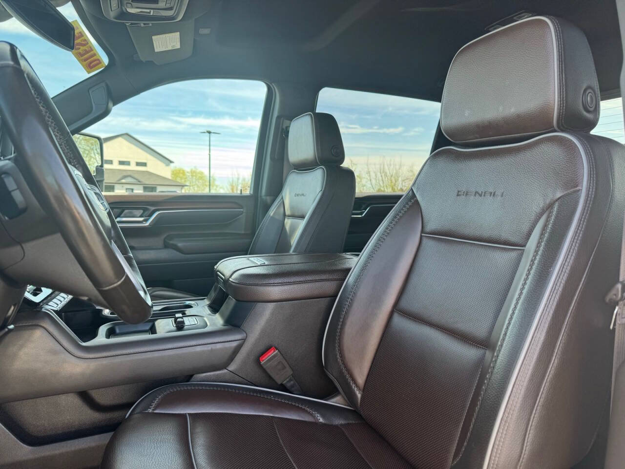 Used 2025 GMC Sierra 3500 Denali AWD/4WD image 13
