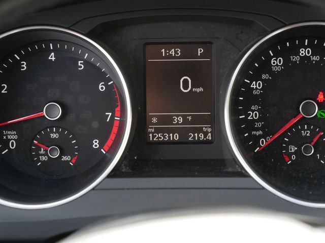 Used 2017 Volkswagen Jetta SE image 27