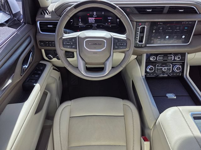 Used 2024 GMC Yukon Denali w/ Advanced Technology Package RWD image 12