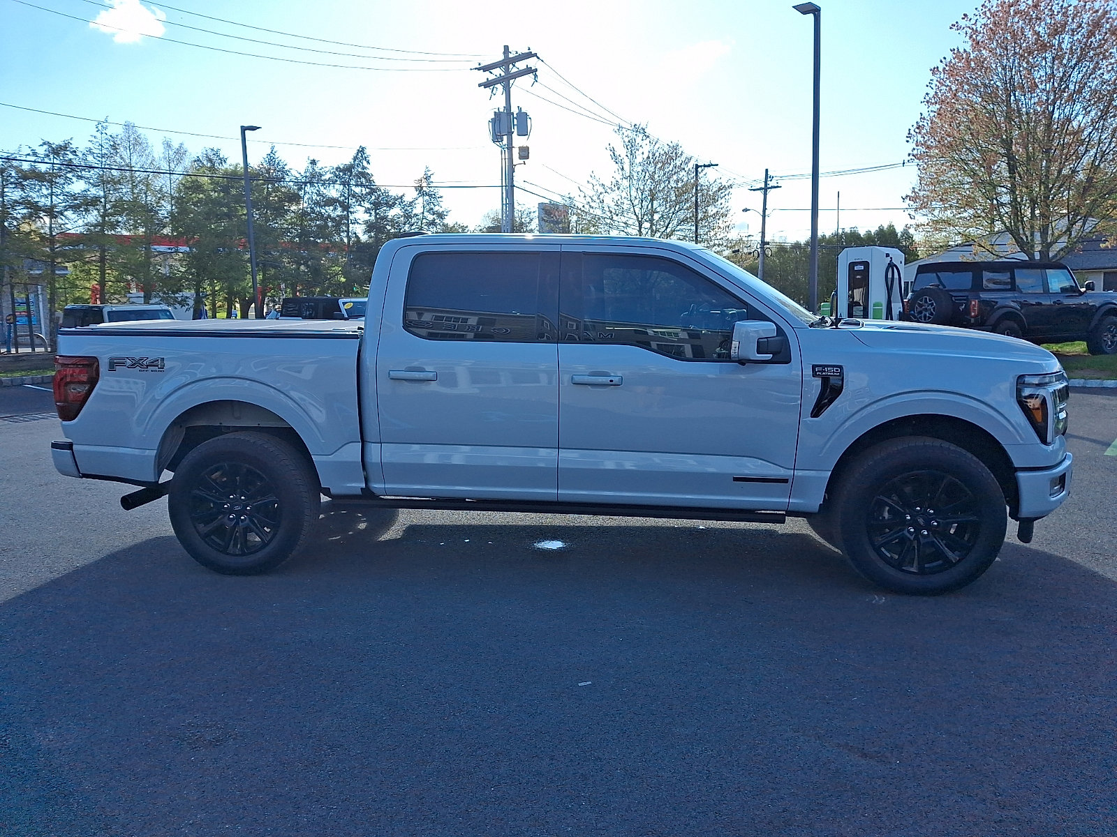 Used 2025 Ford F150 Platinum w/ Equipment Group 702A High image 4