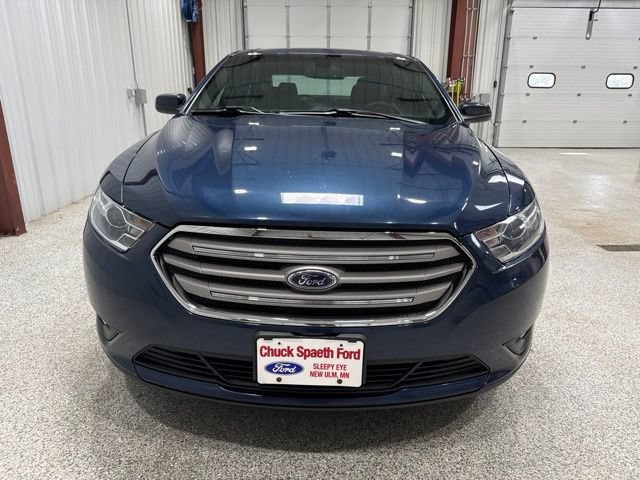 Used 2016 Ford Taurus SEL FWD image 3