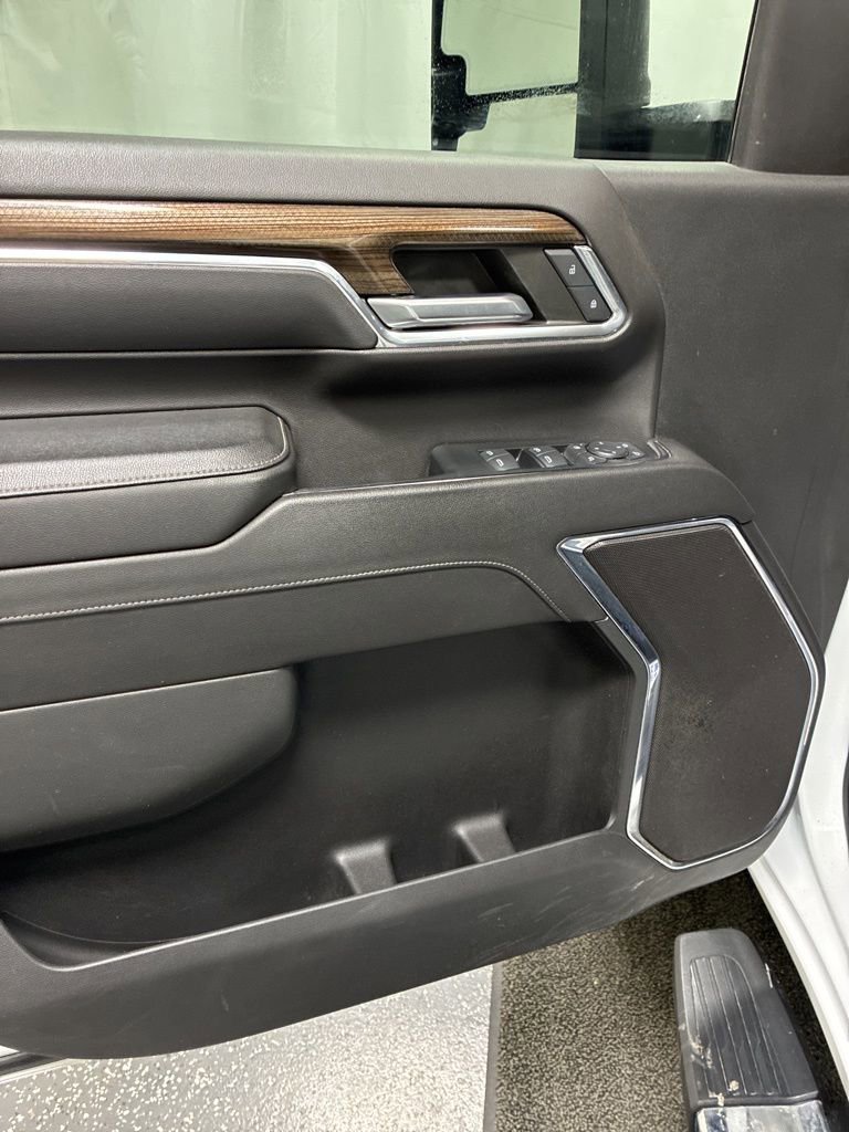 Used 2024 Chevrolet Silverado 2500 LT w/ Convenience Package image 14