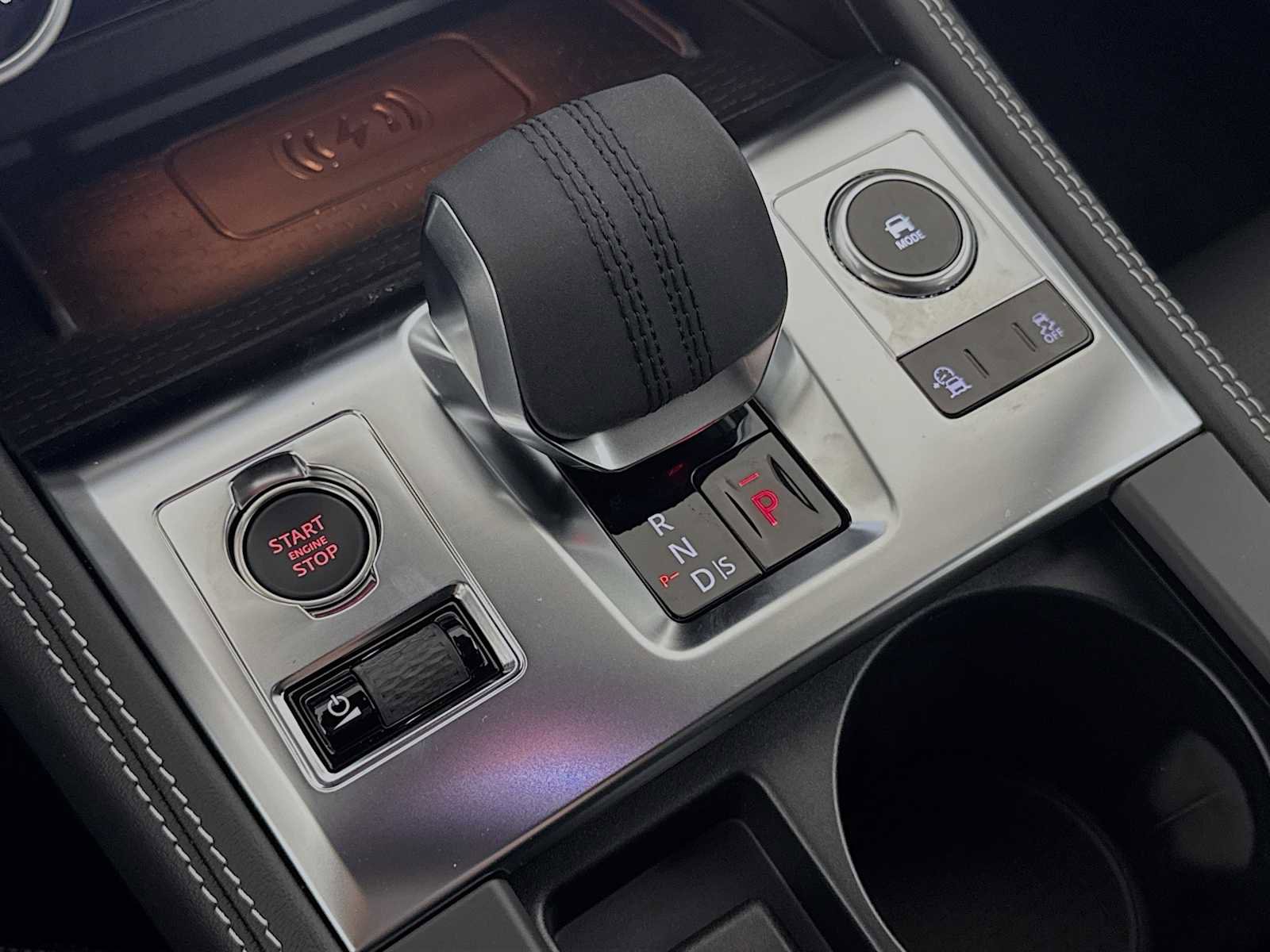 New 2026 Jaguar F-PACE R-Dynamic S image 16