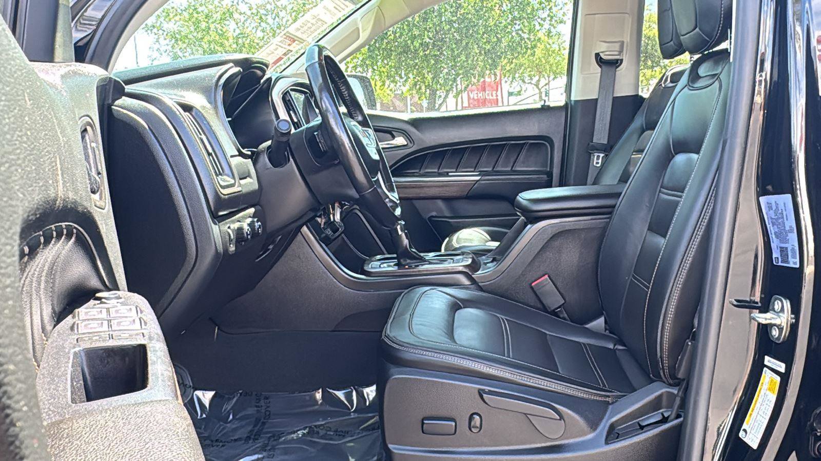 Used 2022 GMC Canyon Denali w/ Denali Black Edition Package image 25