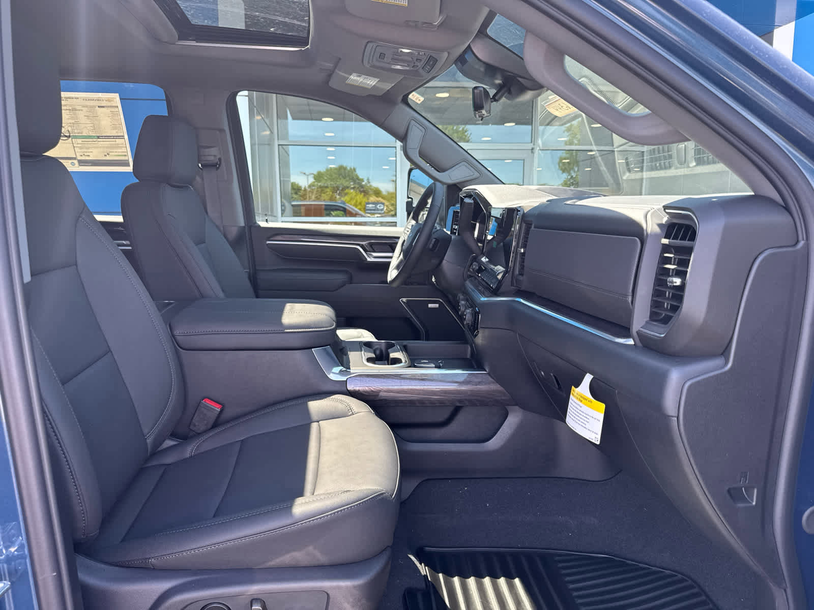 New 2026 Chevrolet Silverado 3500 LTZ w/ LTZ Plus Package AWD/4WD image 4