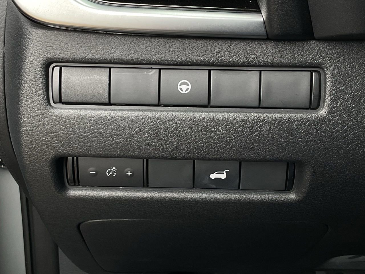 Used 2023 Nissan Rogue SL w/ SL Premium Package image 28