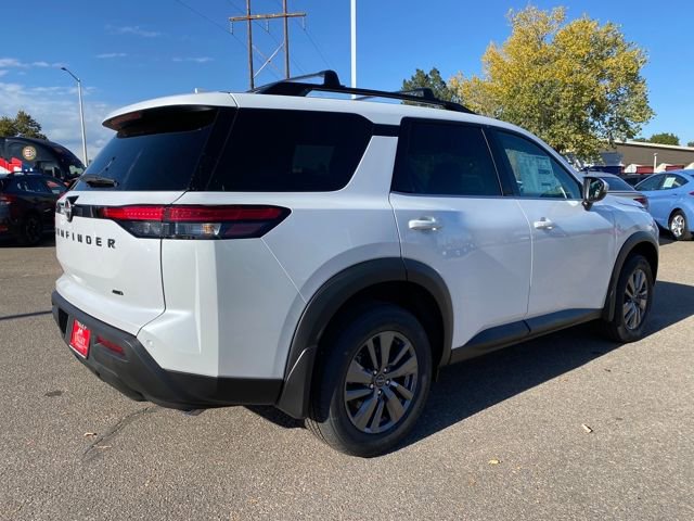 New 2025 Nissan Pathfinder SV w/ Black Appearance Package image 5