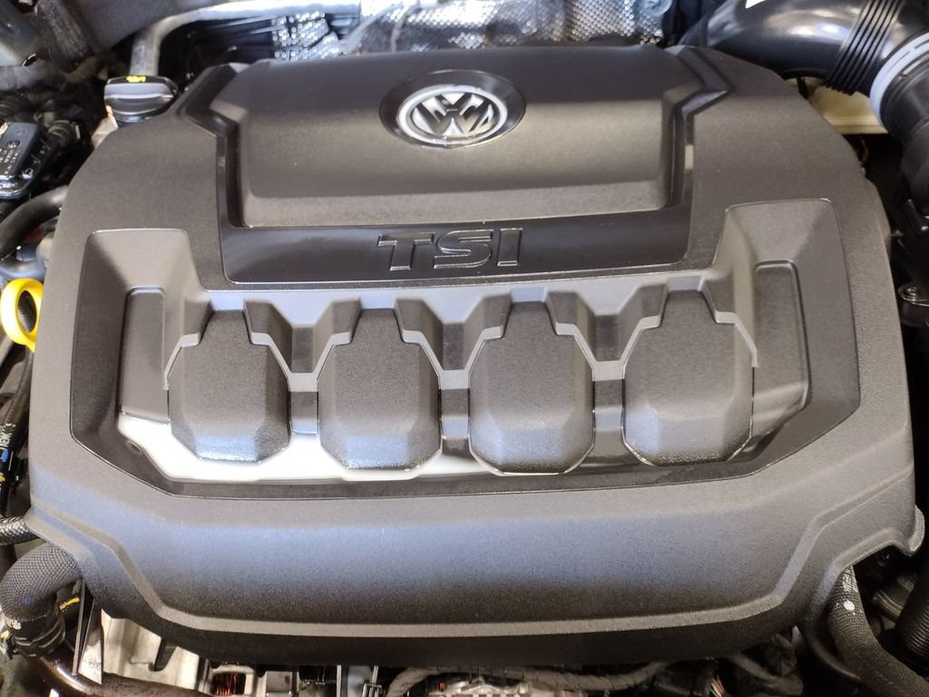 Used 2023 Volkswagen Tiguan SE AWD/4WD image 7