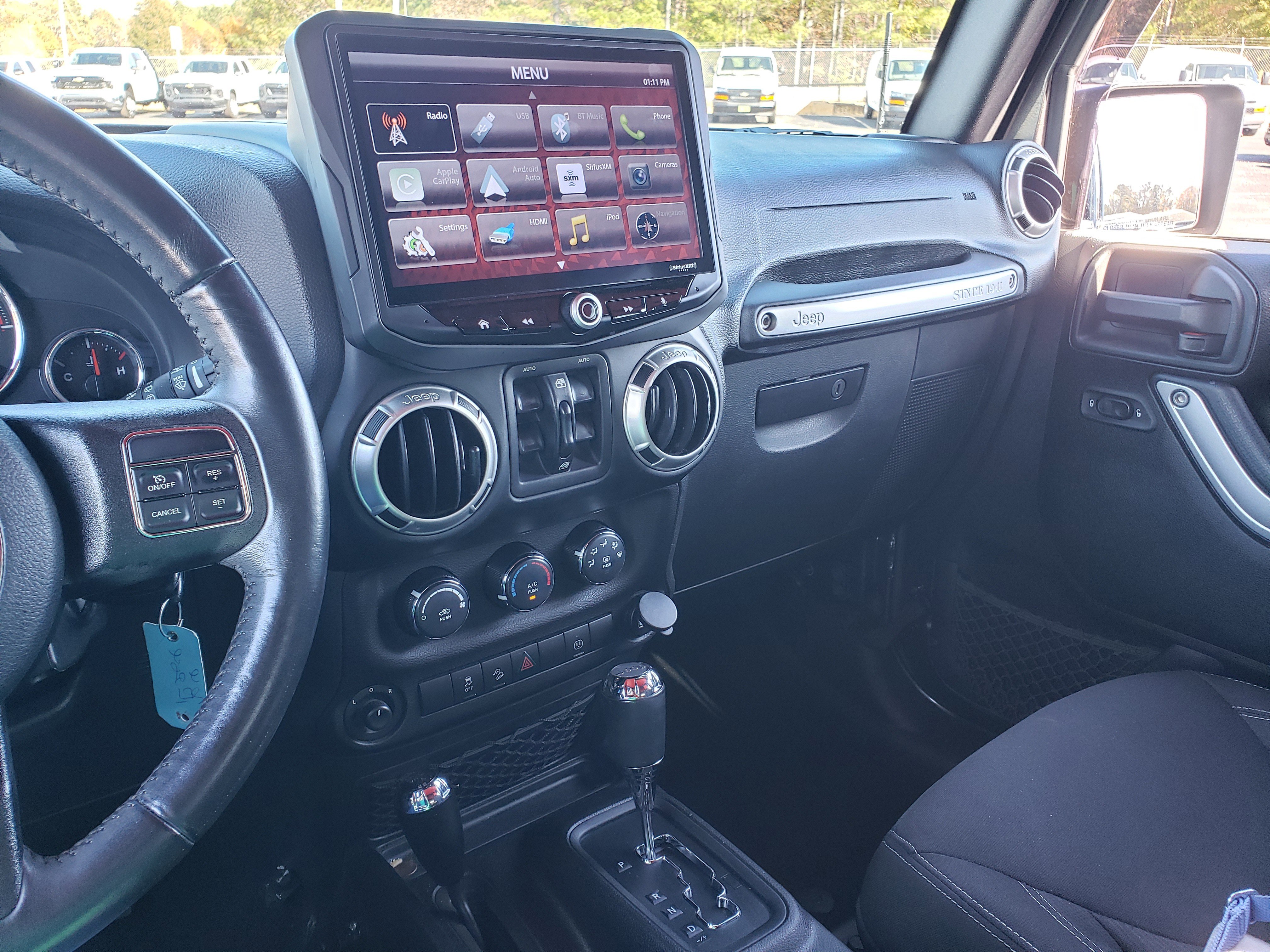 Used 2016 Jeep Wrangler Unlimited Sahara image 23