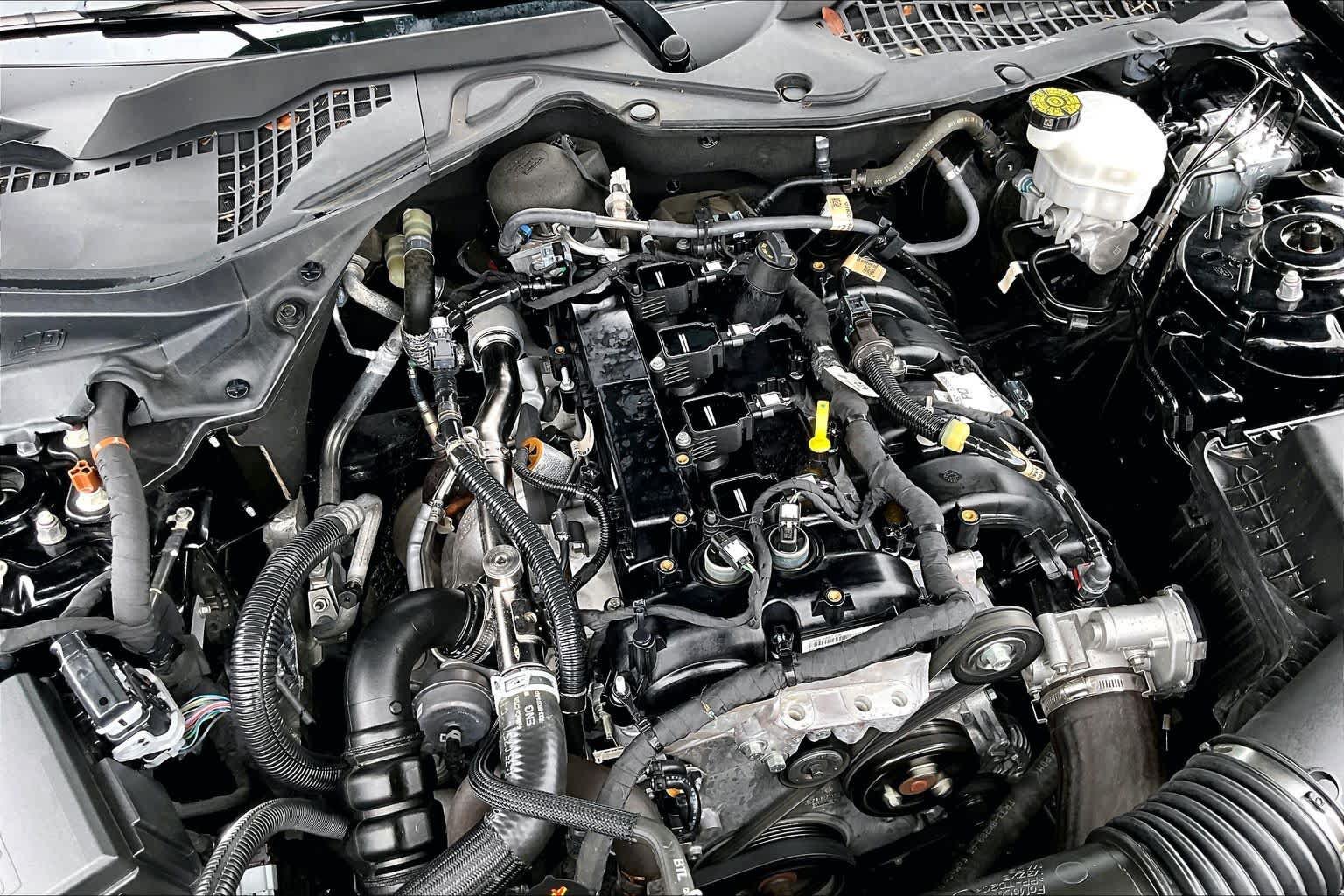 Used 2022 Ford Mustang Coupe RWD image 33