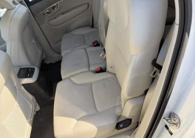 Used 2024 Volvo XC90 T8 Plus w/ Protection Package Premier AWD/4WD image 5