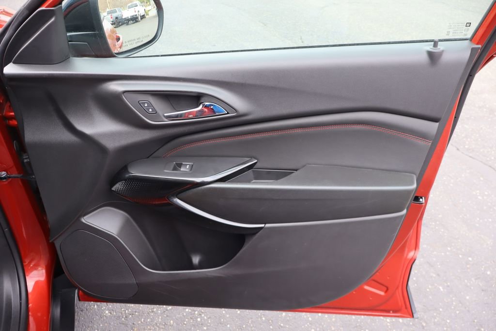 Used 2024 Chevrolet Trax RS w/ Sunroof Package image 26