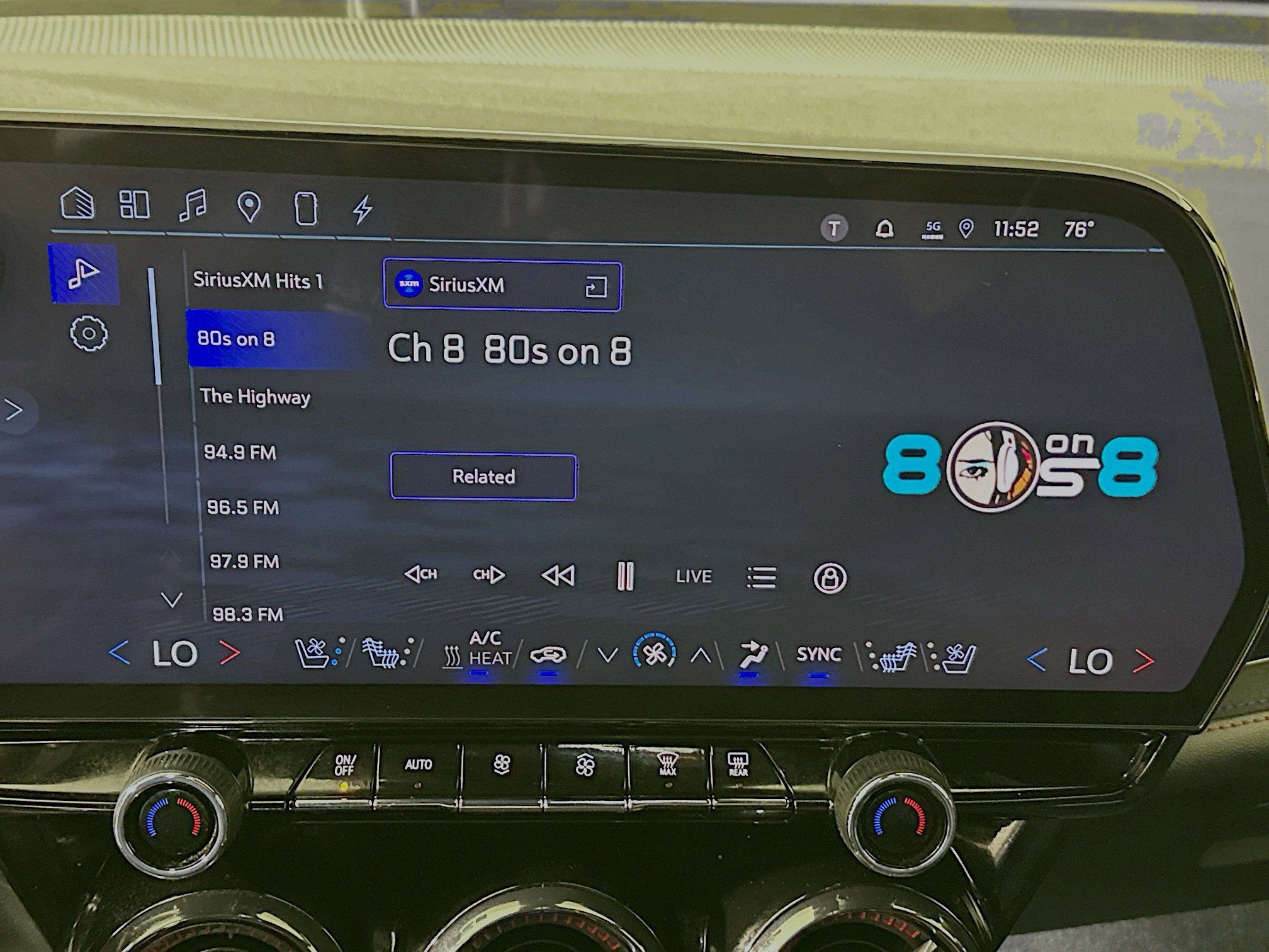 Used 2024 Chevrolet Blazer EV RS image 23