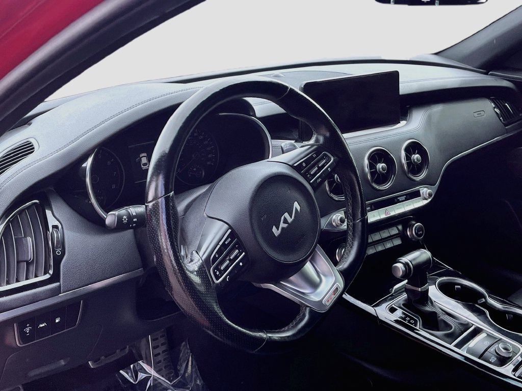 Used 2022 Kia Stinger GT-Line w/ Sun & Sound Package AWD/4WD image 9