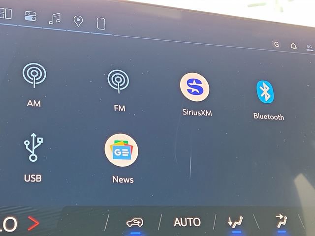 New 2026 Chevrolet Equinox EV LT image 36