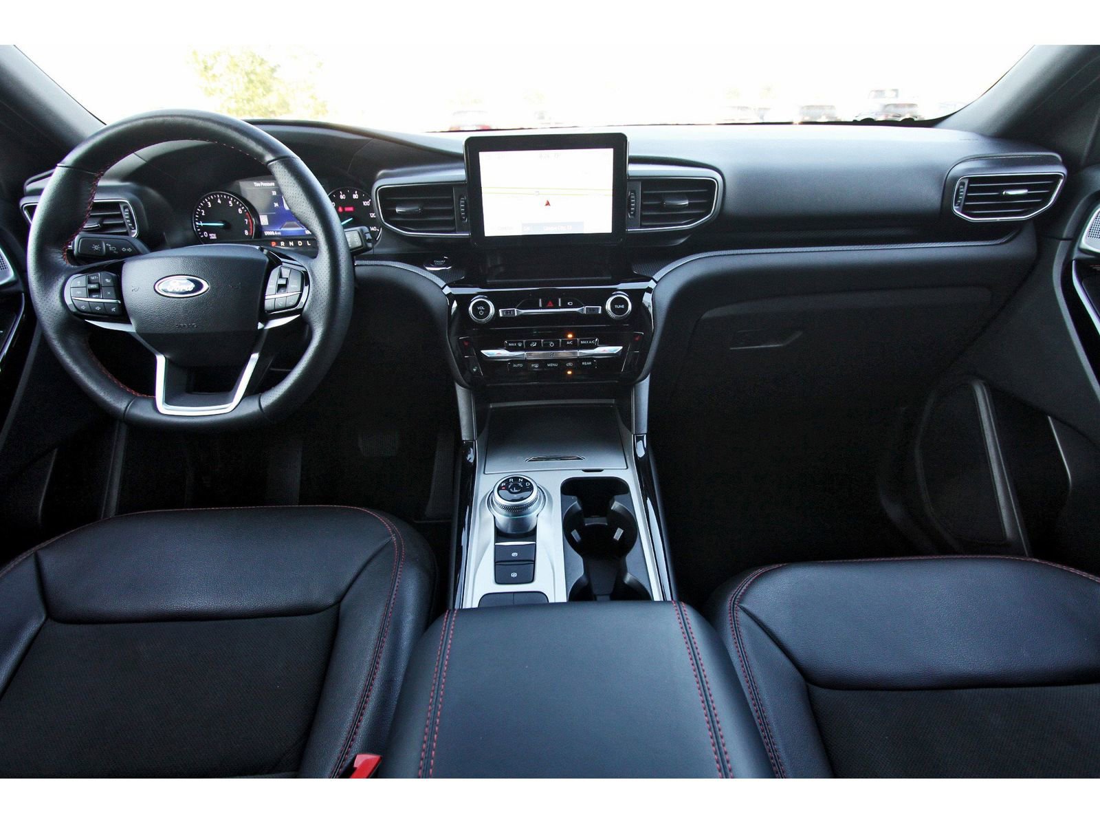 Used 2023 Ford Explorer ST-Line w/ Class IV Trailer Tow Package image 12