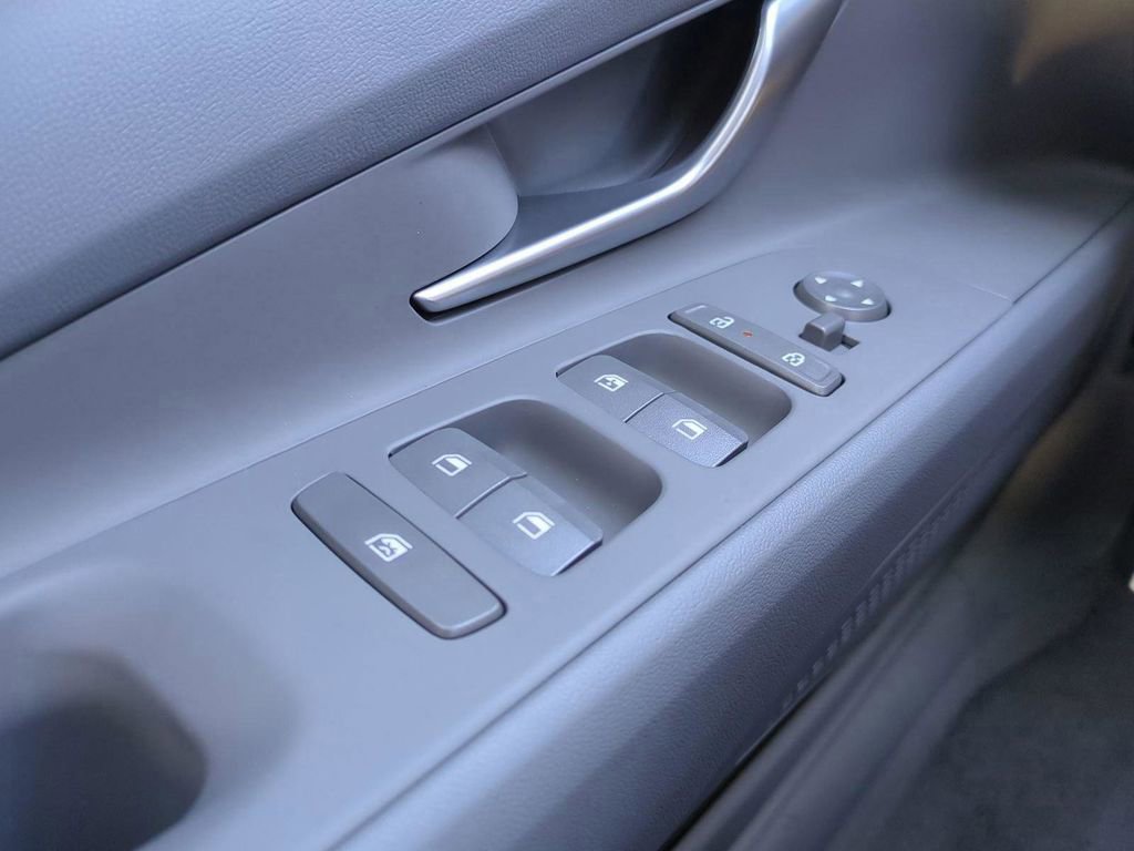 New 2026 Hyundai Elantra Sport image 26