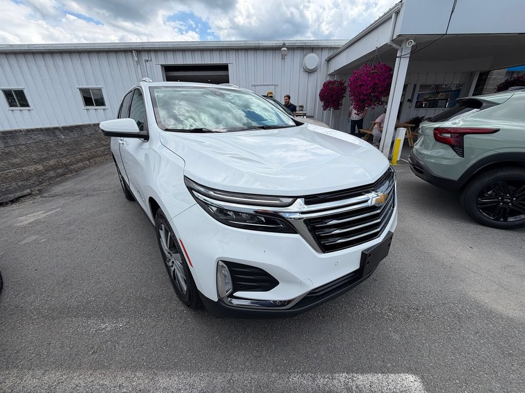 Used 2022 Chevrolet Equinox Premier AWD/4WD image 7
