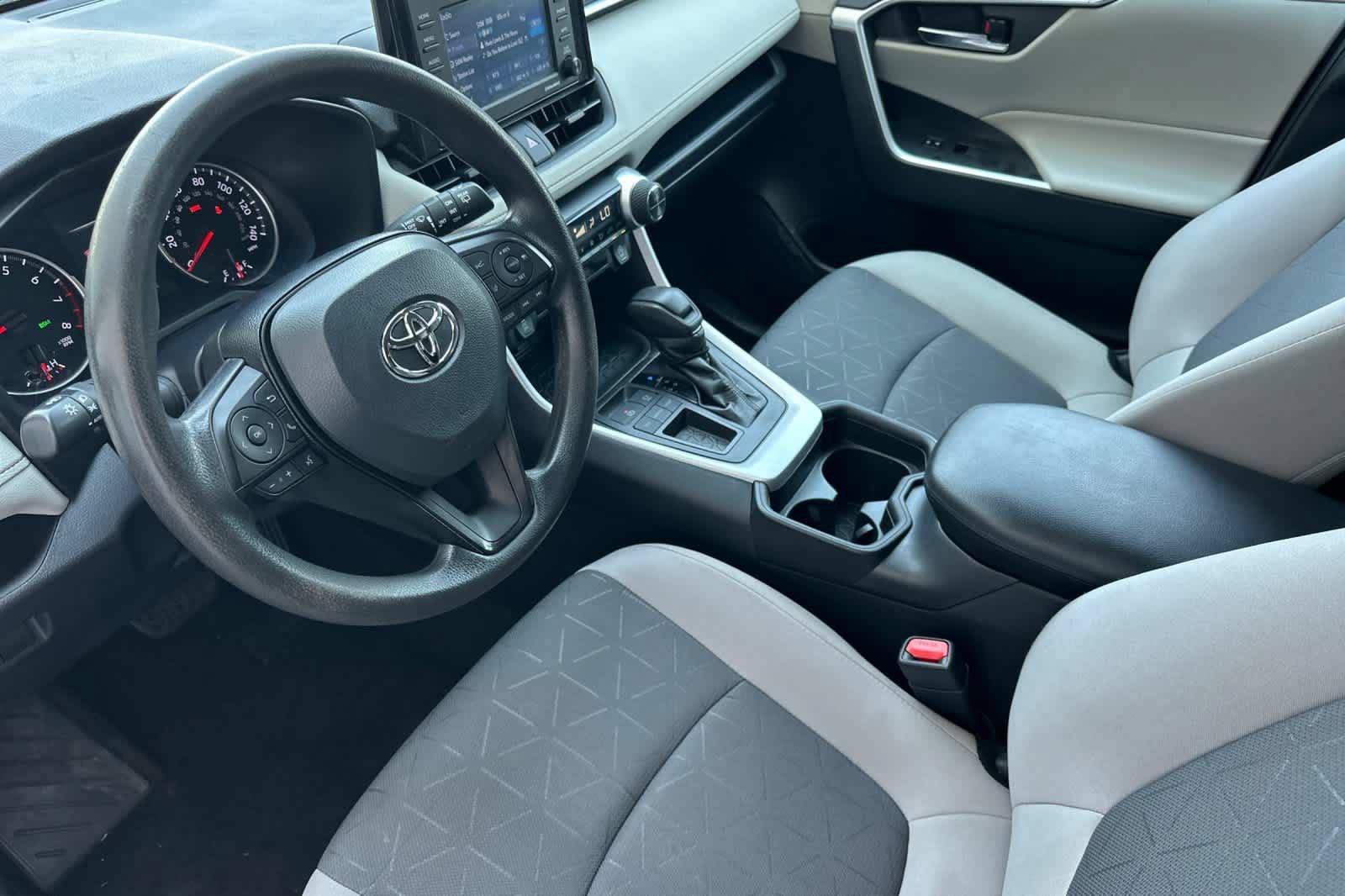 Used 2021 Toyota RAV4 XLE FWD image 12