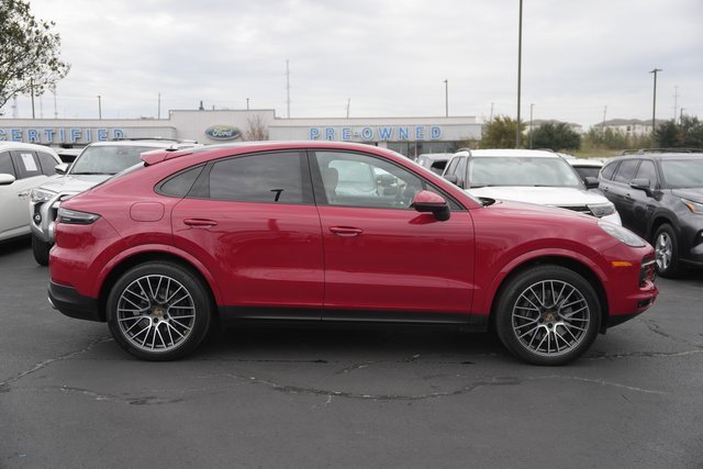 Used 2021 Porsche Cayenne Coupe image 5