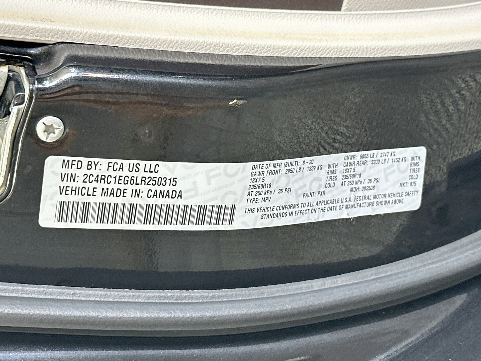 Used 2020 Chrysler Pacifica Touring-L Plus w/ Tire & Wheel Group FWD image 34