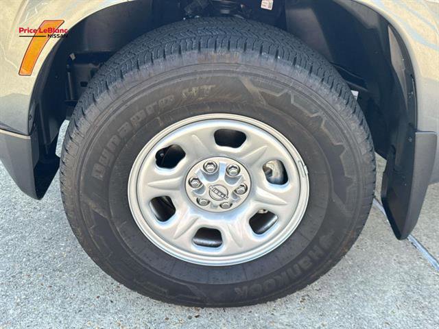Used 2024 Nissan Frontier S w/ Technology Package image 8
