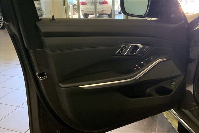 Used 2023 BMW M3 Competition w/ M Carbon Exterior Package AWD/4WD image 10