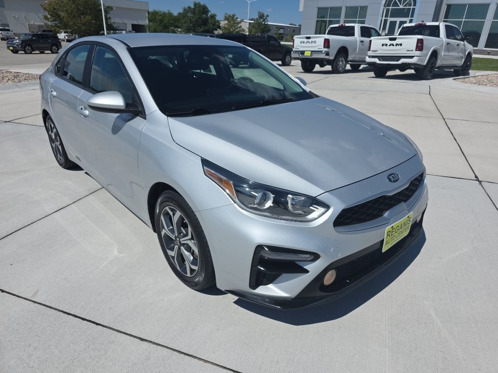 Used 2021 Kia Forte LXS FWD image 3
