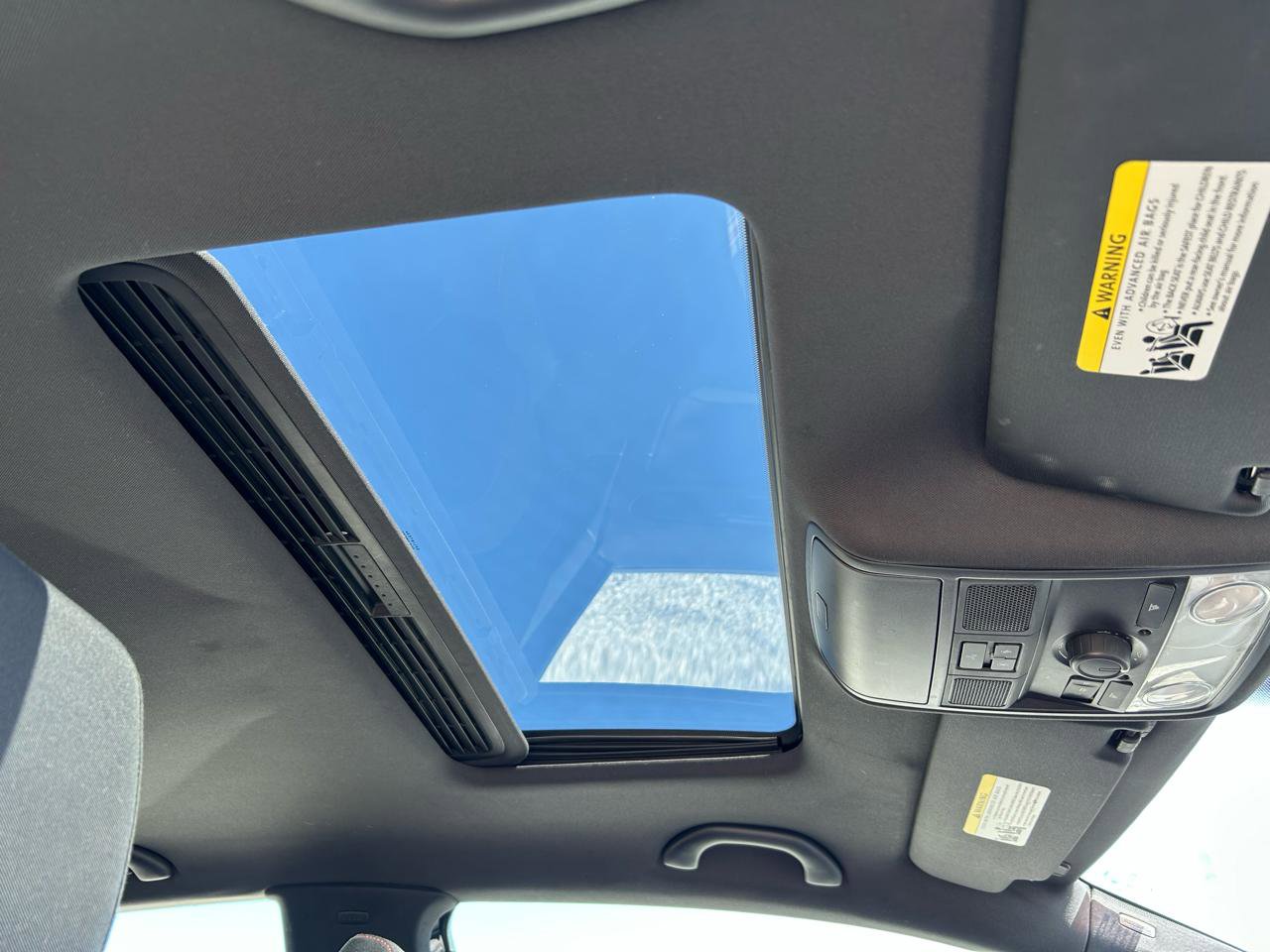 Used 2013 Volkswagen Golf 2-door image 17