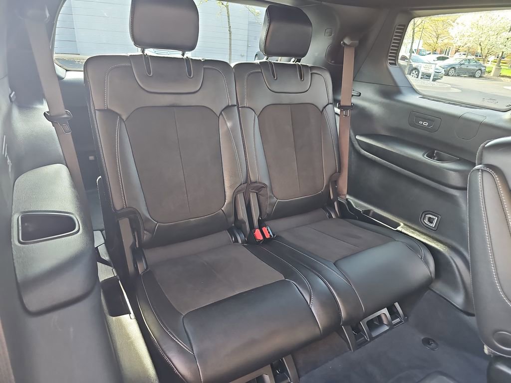 Certified 2023 Jeep Grand Cherokee L Laredo AWD/4WD image 12