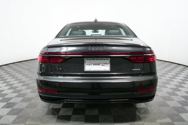 Used 2022 Audi A8 L 3.0T image 28