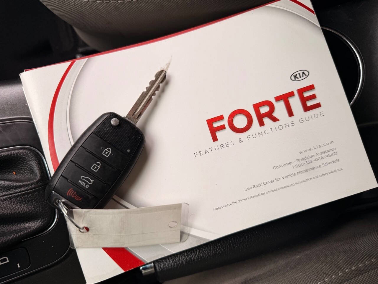 Used 2014 Kia Forte Koup EX image 11