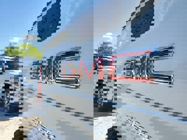 New 2026 GMC Sierra 1500 SLT w/ SLT Premium Plus Package image 7