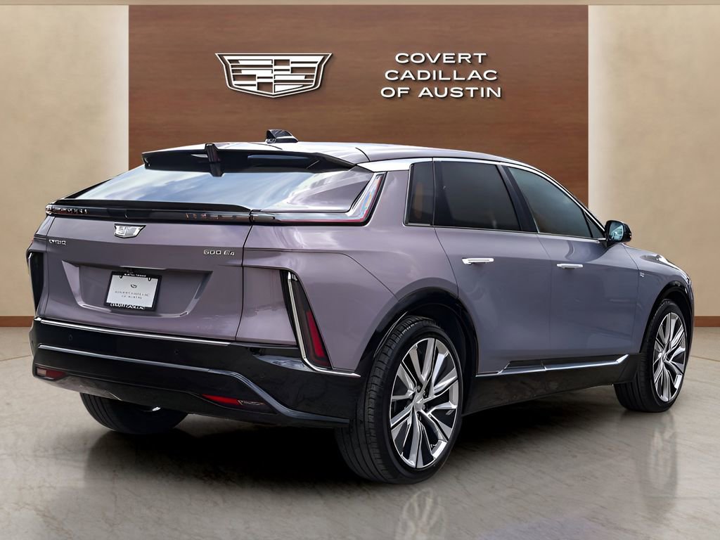 Certified 2025 Cadillac Lyriq Luxury w/ LPO, Floor Liner Package image 4