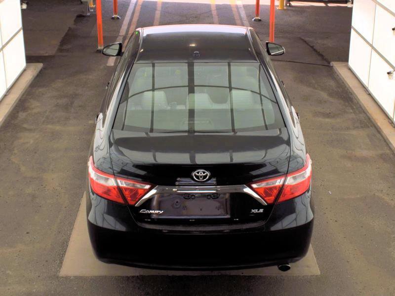 Used 2015 Toyota Camry XLE image 5