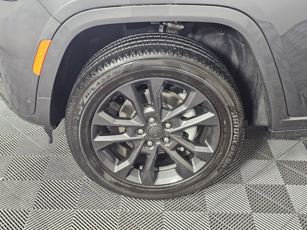 New 2026 Jeep Grand Cherokee Limited AWD/4WD image 10