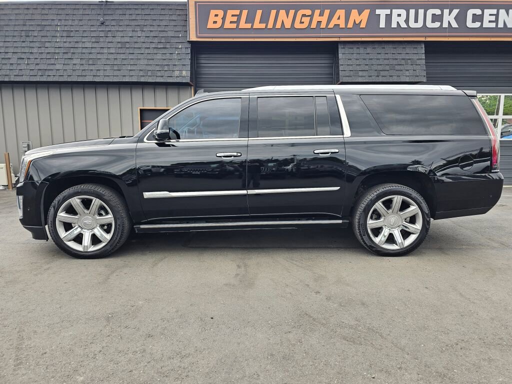 Used 2017 Cadillac Escalade ESV Premium Luxury AWD/4WD image 2