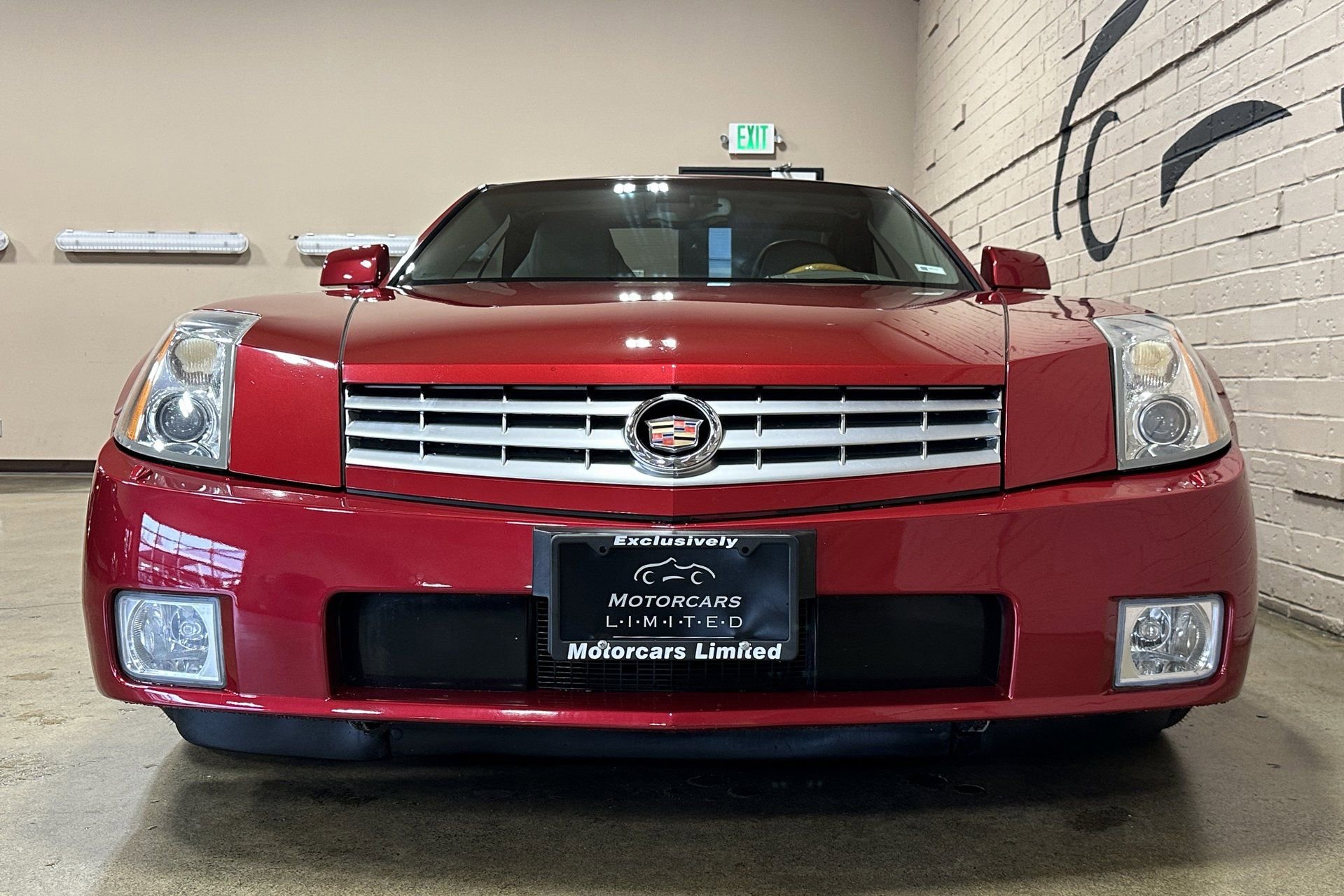 Used 2005 Cadillac XLR image 18
