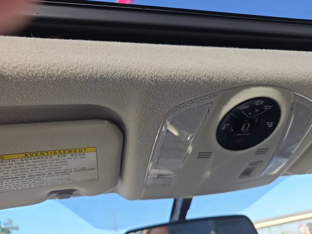 Used 2014 Toyota Prius Four w/ Solar Roof Package FWD image 39