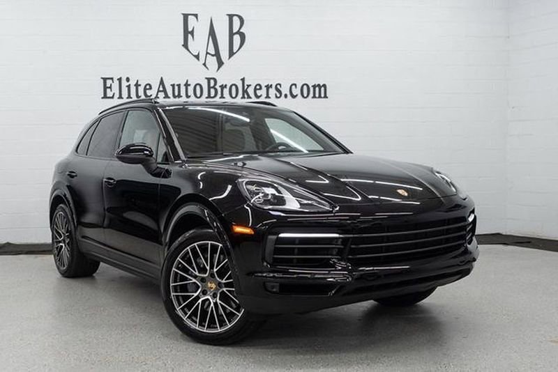 Used 2023 Porsche Cayenne Platinum Edition image 52