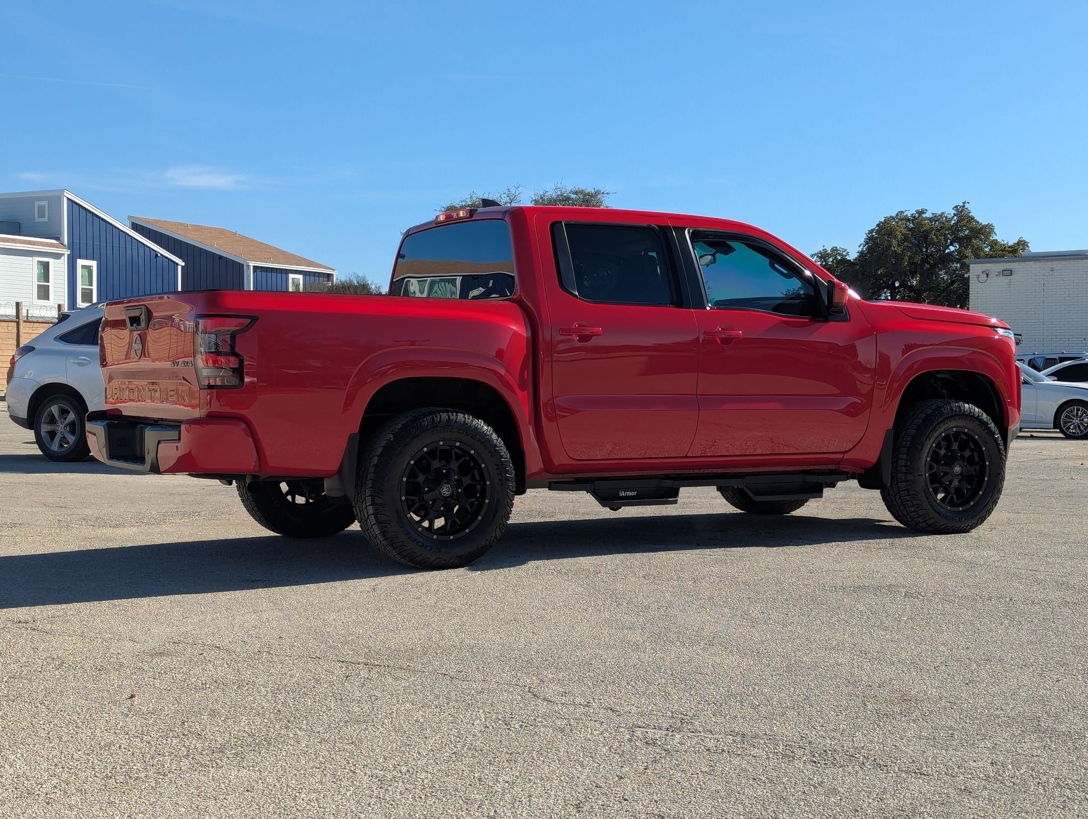 Used 2022 Nissan Frontier SV w/ Technology Package image 4