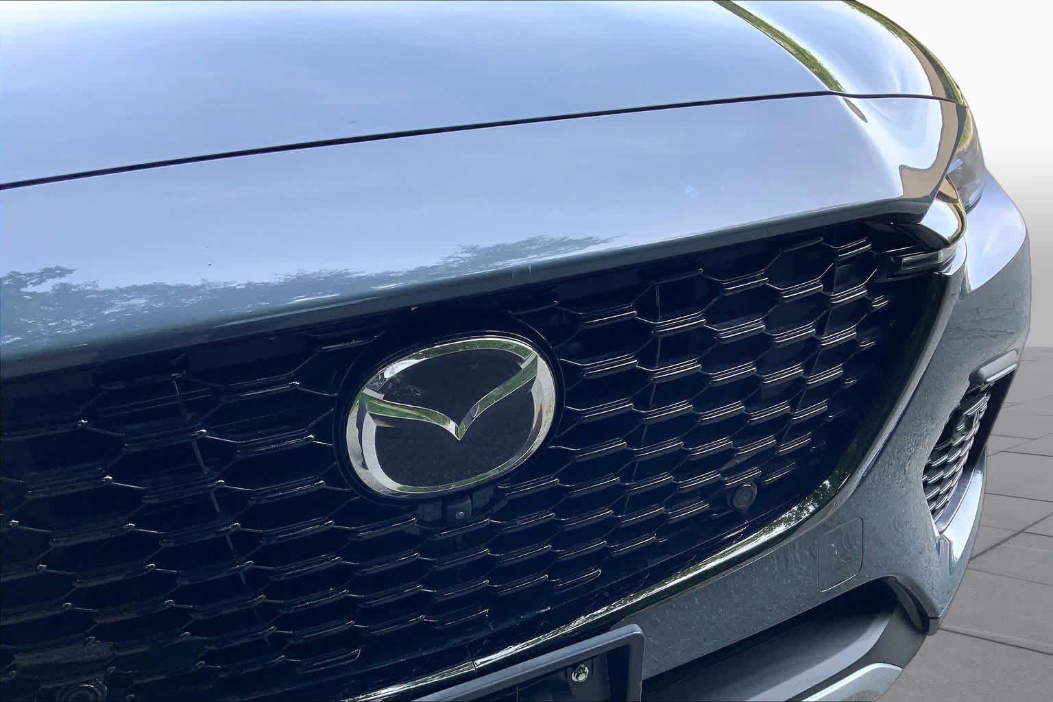 Certified 2025 MAZDA CX-70 Plug-In Hybrid w/ Premium Plus AWD/4WD image 32