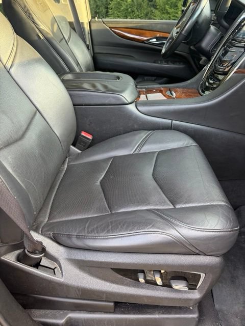 Used 2016 Cadillac Escalade Premium RWD image 11