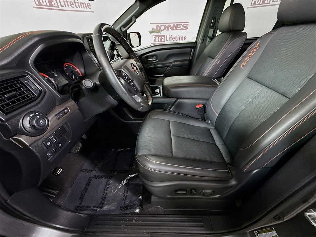 Used 2024 Nissan Titan PRO-4X image 26