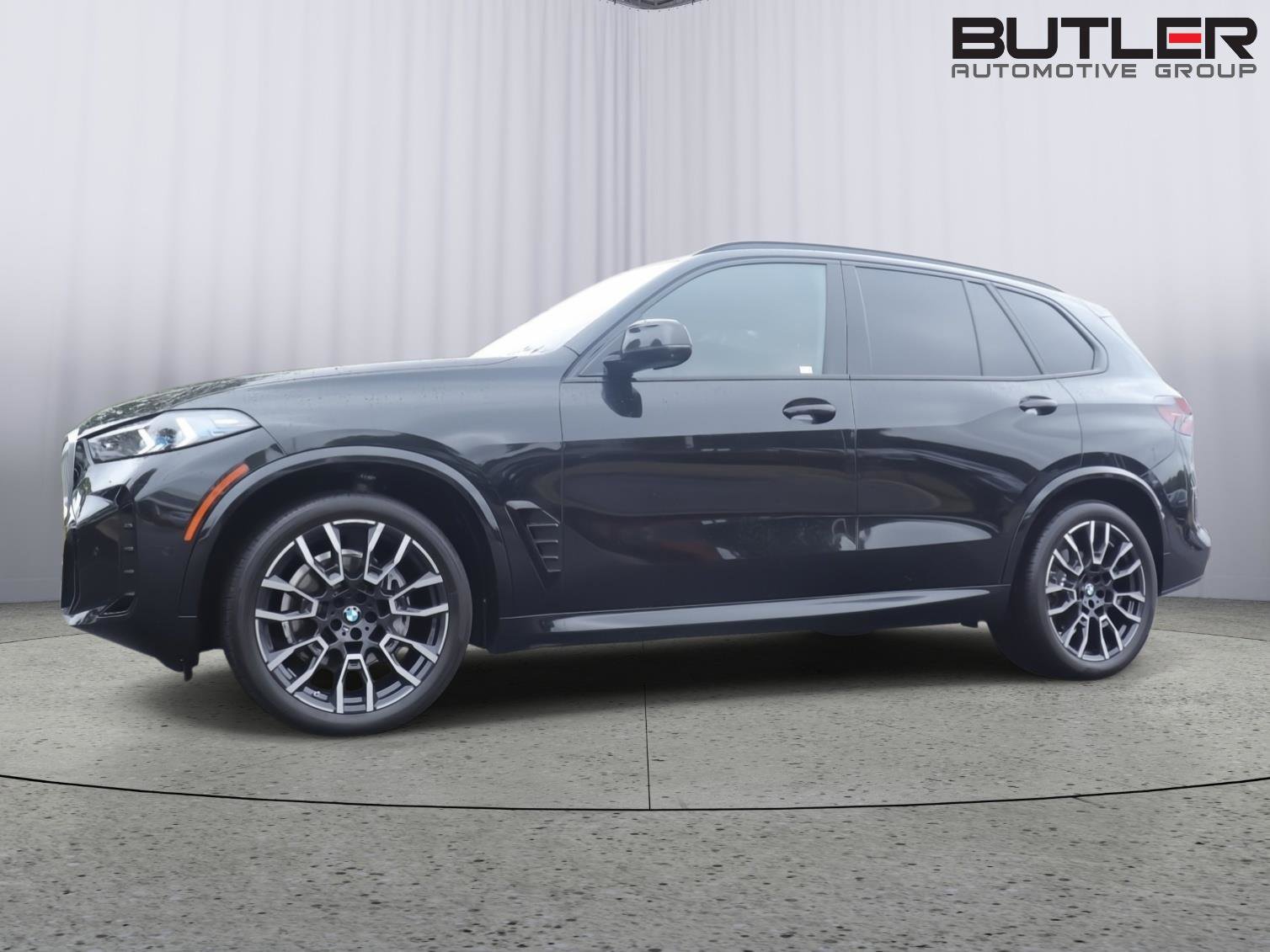 Used 2025 BMW X5 xDrive40i w/ M Sport Package AWD/4WD image 1