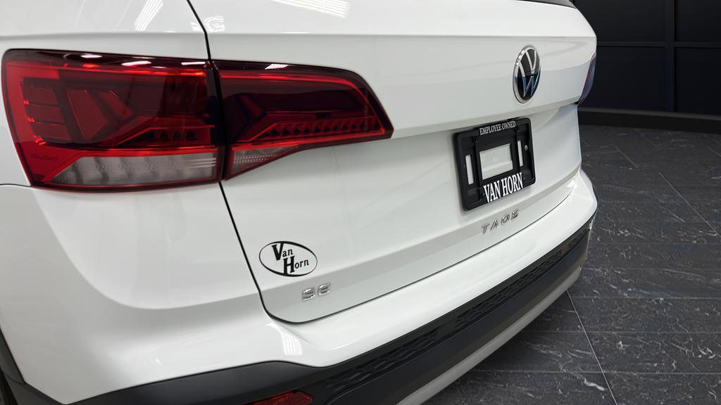 Used 2024 Volkswagen Taos SE image 34
