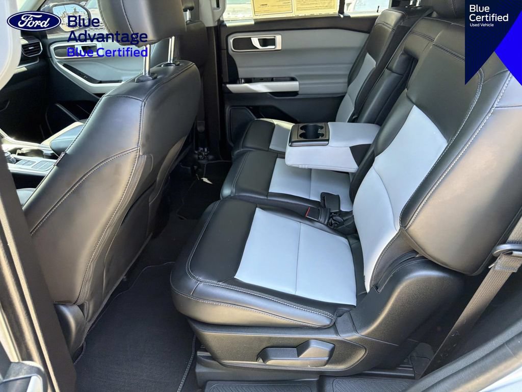 Used 2023 Ford Explorer XLT w/ Equipment Group 202A RWD image 13