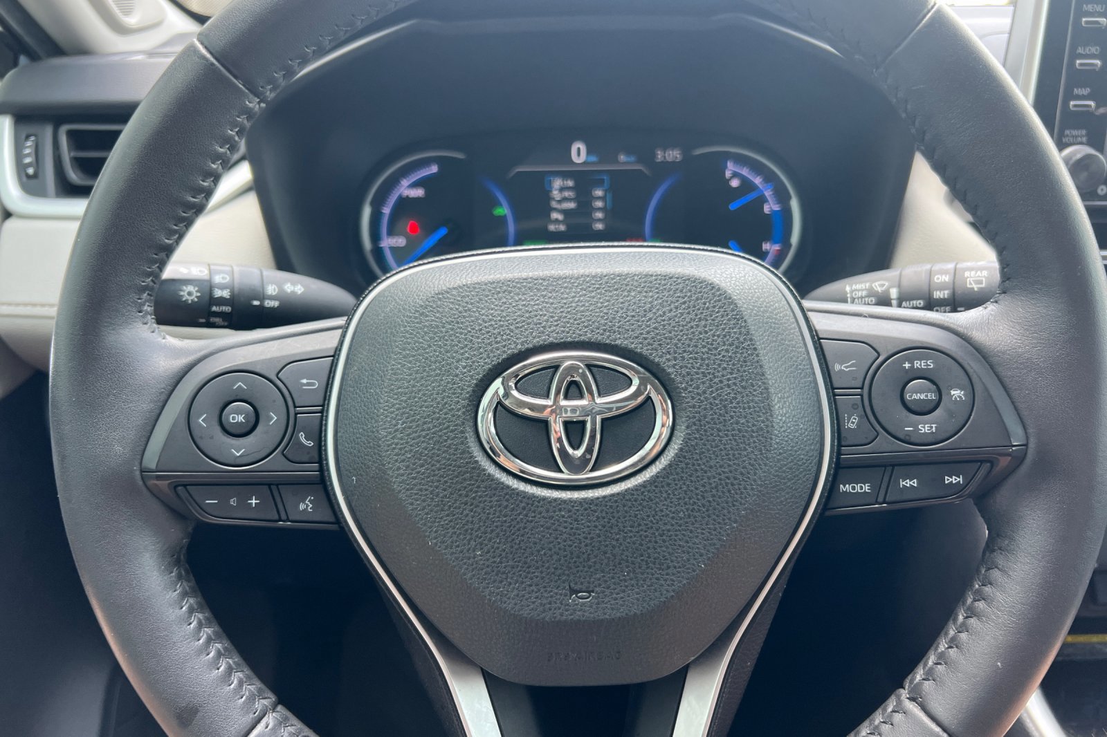 Certified 2020 Toyota RAV4 Limited image 23