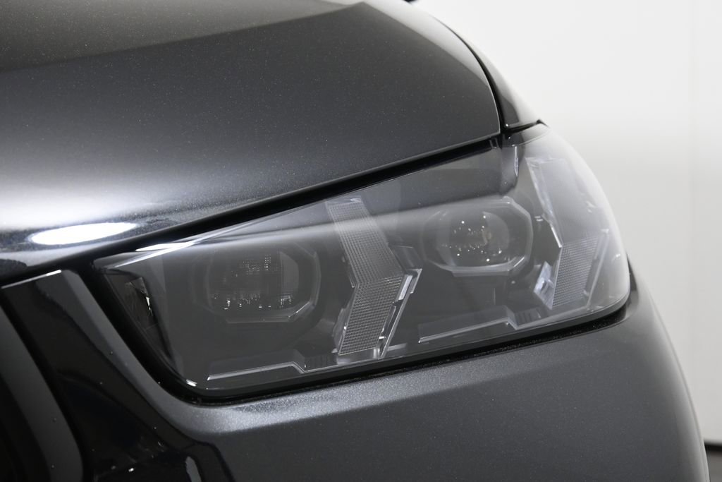 New 2026 BMW X6 M Competition w/ Executive Package AWD/4WD image 11