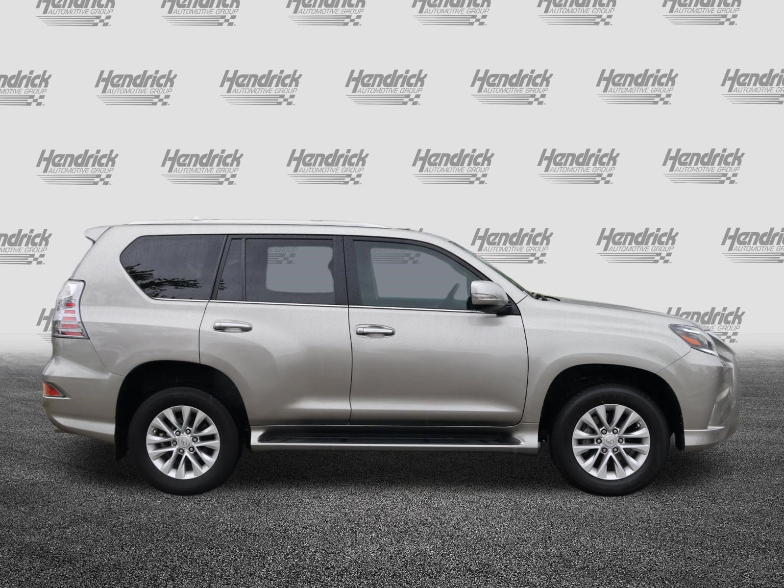 Used 2021 Lexus GX 460 Premium w/ Premium Package AWD/4WD image 10